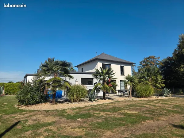 Maison familiale 152m² sur terrain de 1077m²