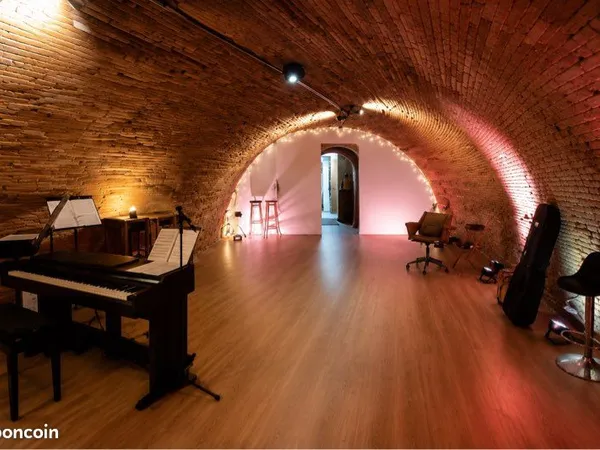 Magnifique cave voûtée aménagée - 80 m² - Carmes