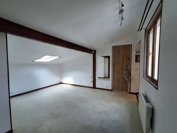 Studio 1 pièce 13 m²