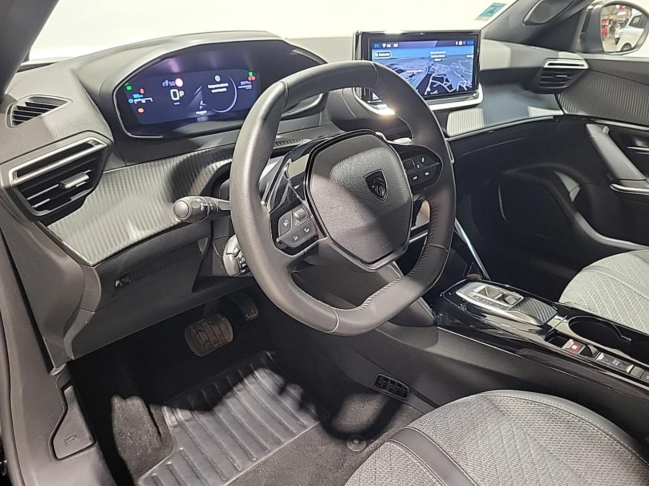 Peugeot 2008 hybrid 145 e-dcs6 allure — photo 9