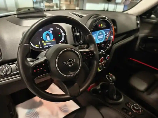Mini Countryman cooper s e yours all4 — photo 16