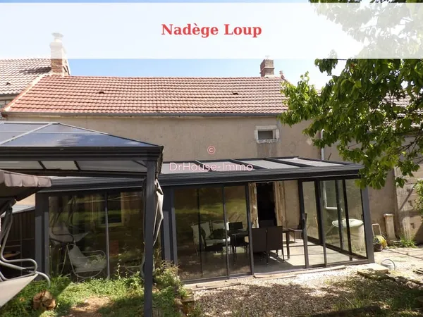 Dans hameau proche Taingy (89560)