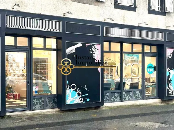 Local commercial 100 m² LANDIVISIAU