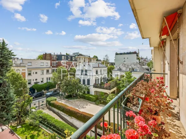 Neuilly Saint James 3 Chambres Balcons