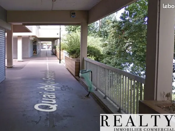 Local commercial 36 m²