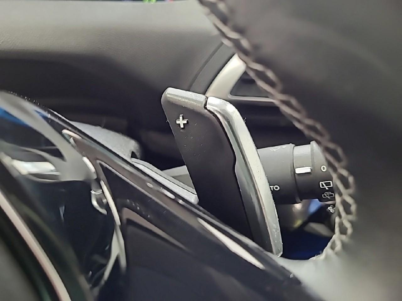 Peugeot 3008 hybrid 225 e-eat8 allure pack — photo 23