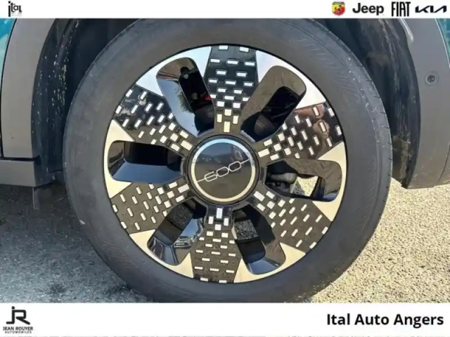 Fiat 600 e 156ch 54kwh la prima — photo 11