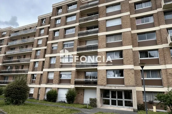 Studio 1 pièce 25 m²