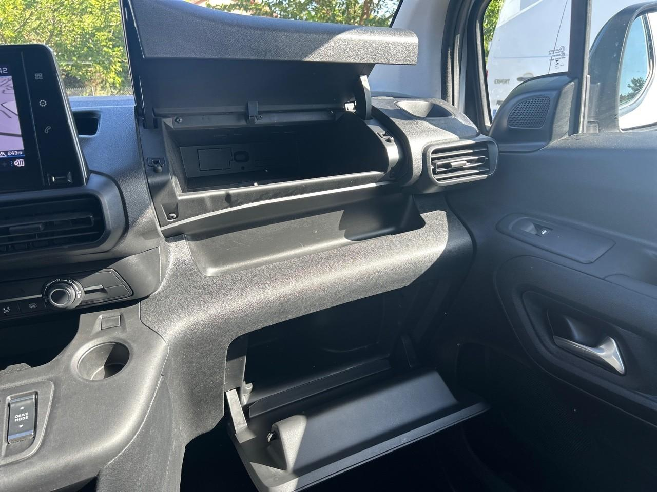Peugeot Partner m 1000kg bluehdi 130ch s&s eat8 — photo 20