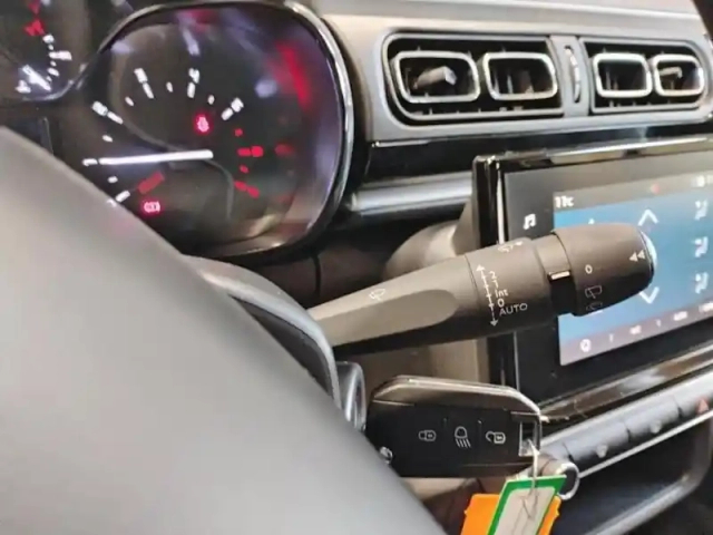 Citroën C3 puretech 110 s&amp;s bvm6 shine — photo 18