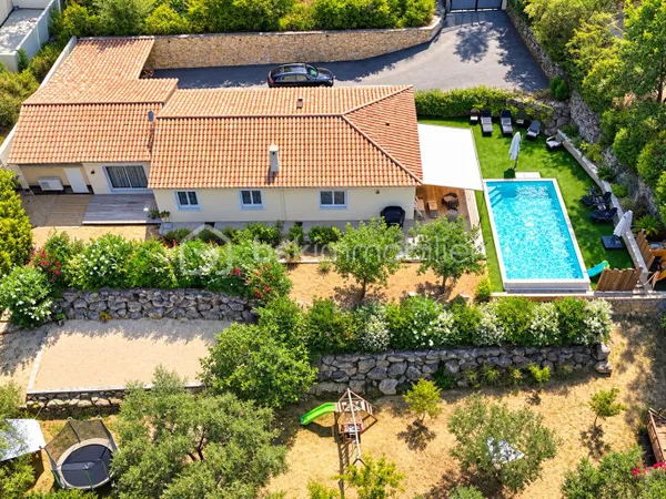 Maison 5 pièces 127 m²
