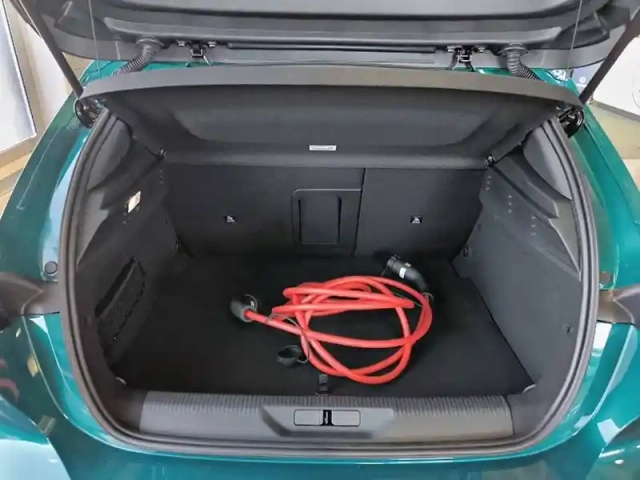 Peugeot 308 electrique 55 kwh 156ch — photo 6