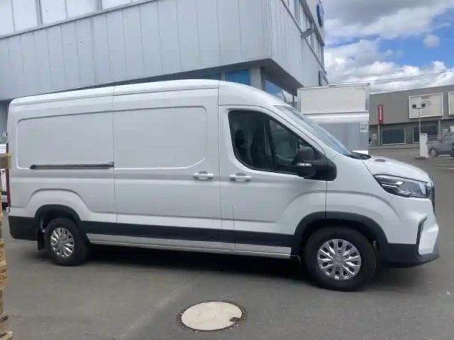 Maxus Deliver9 fg e- l3h2 72 kwh double porte coulissante — photo 4