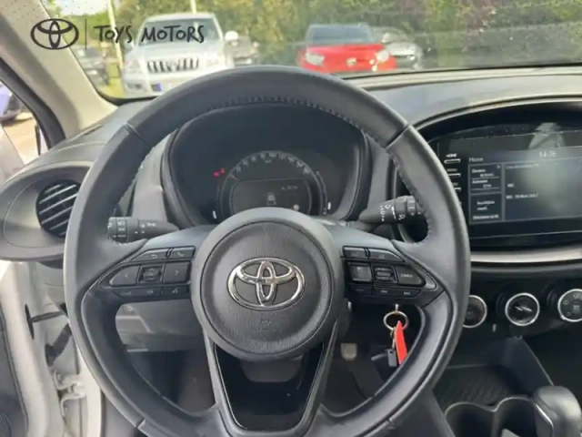 Toyota Aygo 1.0 vvt-i 72 dynamic — photo 10