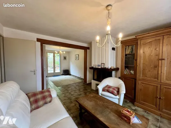 Maison 8 pièces 141 m²
