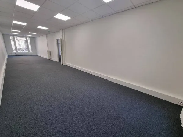 Bureaux 163 m²