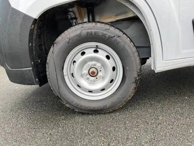 Citroën Jumper fourgon tole 33 l2h2 140 s&amp;s bvm6 — photo 13