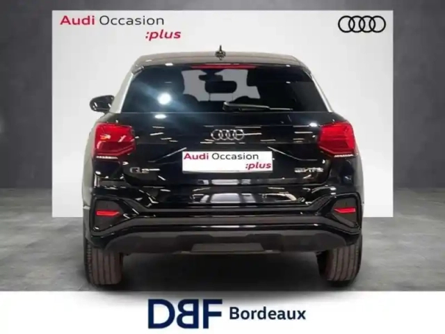 Audi Q2 35 tfsi 150 s tronic 7 s line plus — photo 14