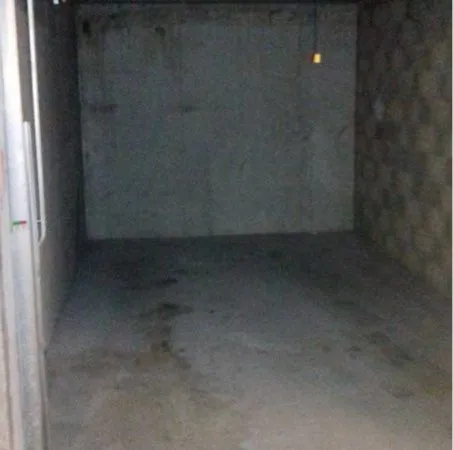 Parking box individuel
