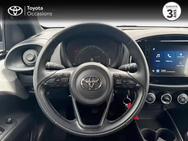 Toyota Aygo X 1.0 vvt-i 72ch dynamic my24 — photo 13
