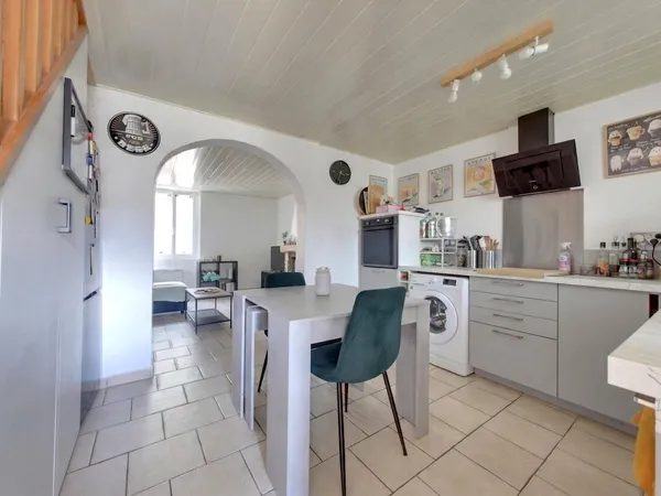 Appartement duplex de 3 pièces CHEVRY COSSIGNY - 53 m2