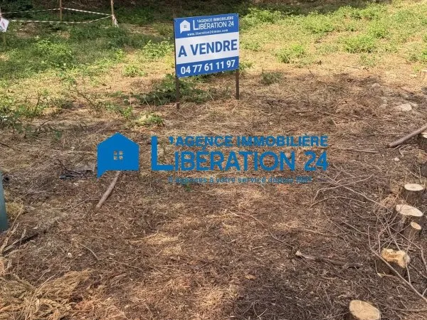 Terrain constructible de 410 m2 à Bas en Bas en Basset ( hameau