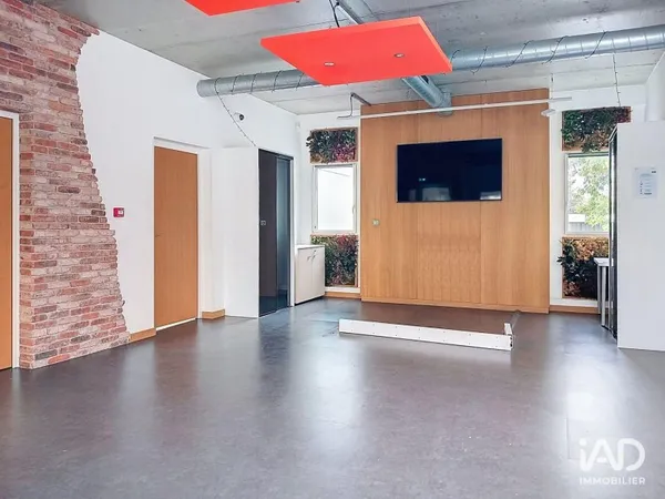 Bureau 276 m²