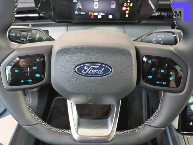 Ford Explorer awd extended range 79 kwh 340 ch — photo 26