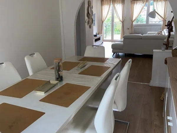 Maison 135 m² entièrement rénovée - Garage 2 voitures - Étupes