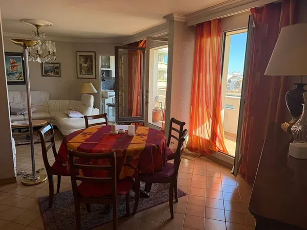 Appartement 4 pièces 93 m²