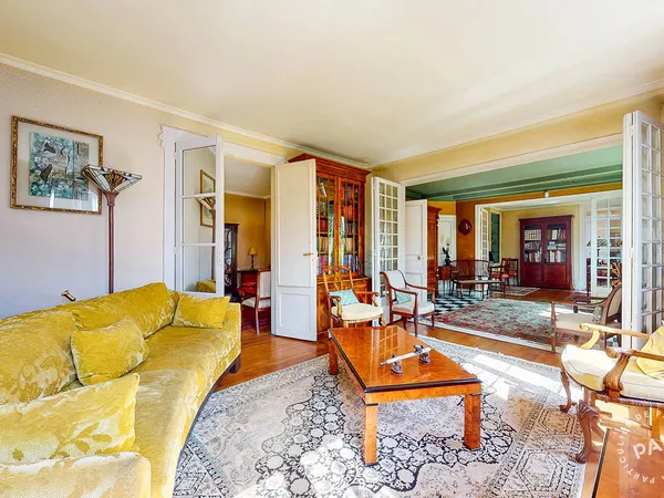 Maison 9 pièces 260 m²