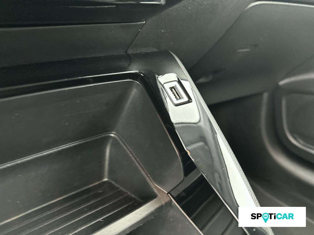 Peugeot 208 1.2 puretech 100ch s&s style 118g — photo 19