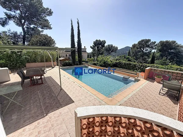 Maison 6 pièces 148 m²