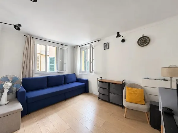 APPARTEMENT 2 PIÈCES