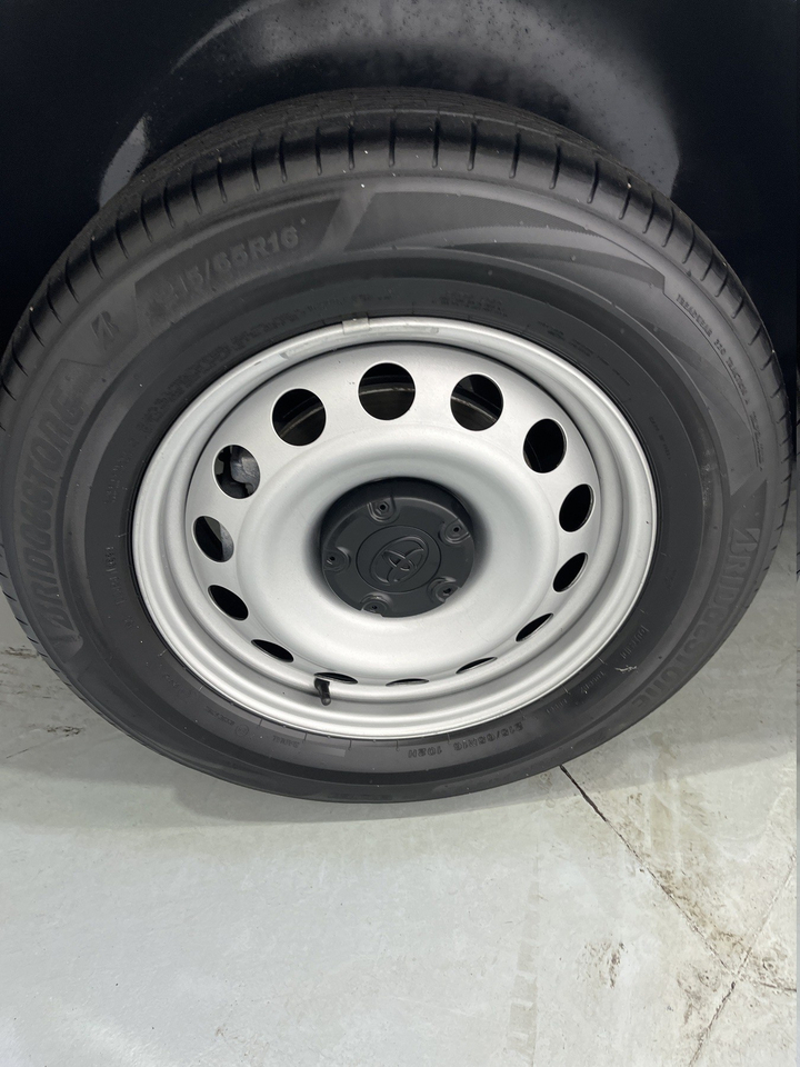 Toyota Proace Fourgon — photo 32