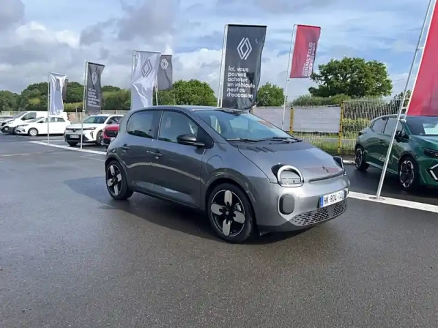 Renault Twingo e-tech electrique 80 ch autonomie urbaine — photo 8