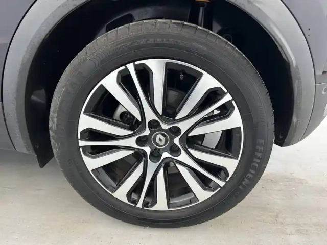 Renault Captur e-tech plug-in 160 — photo 47