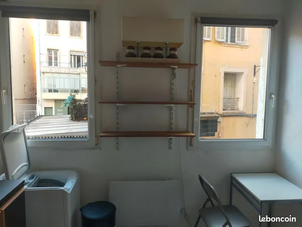 Studio meublé centre-ville Aix