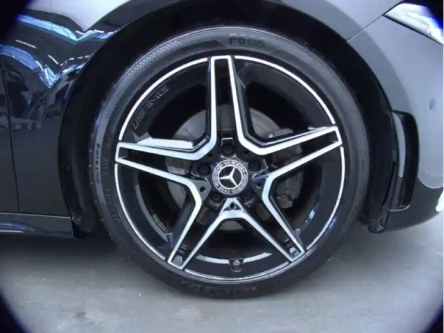Mercedes Classe A 200 amg line — photo 11