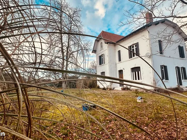 Maison 8 pièces 210 m²