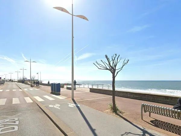 CAPBRETON Droit au bail 1re ligne, boulevard François Mitt