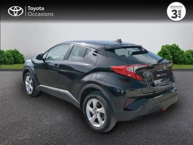 Toyota C-Hr 1.2 turbo 116ch dynamic business 2wd — photo 2