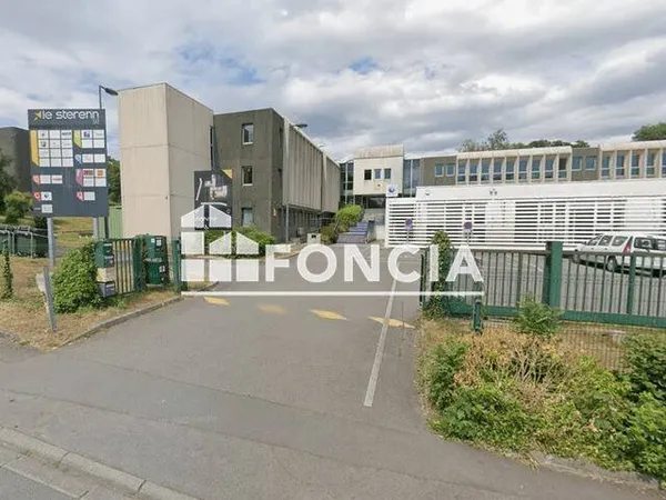 Local commercial 463 m²