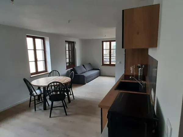 Appartement meublé 2 pièces 45m2 R+1