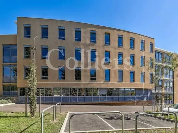 Bureaux 2230 m²