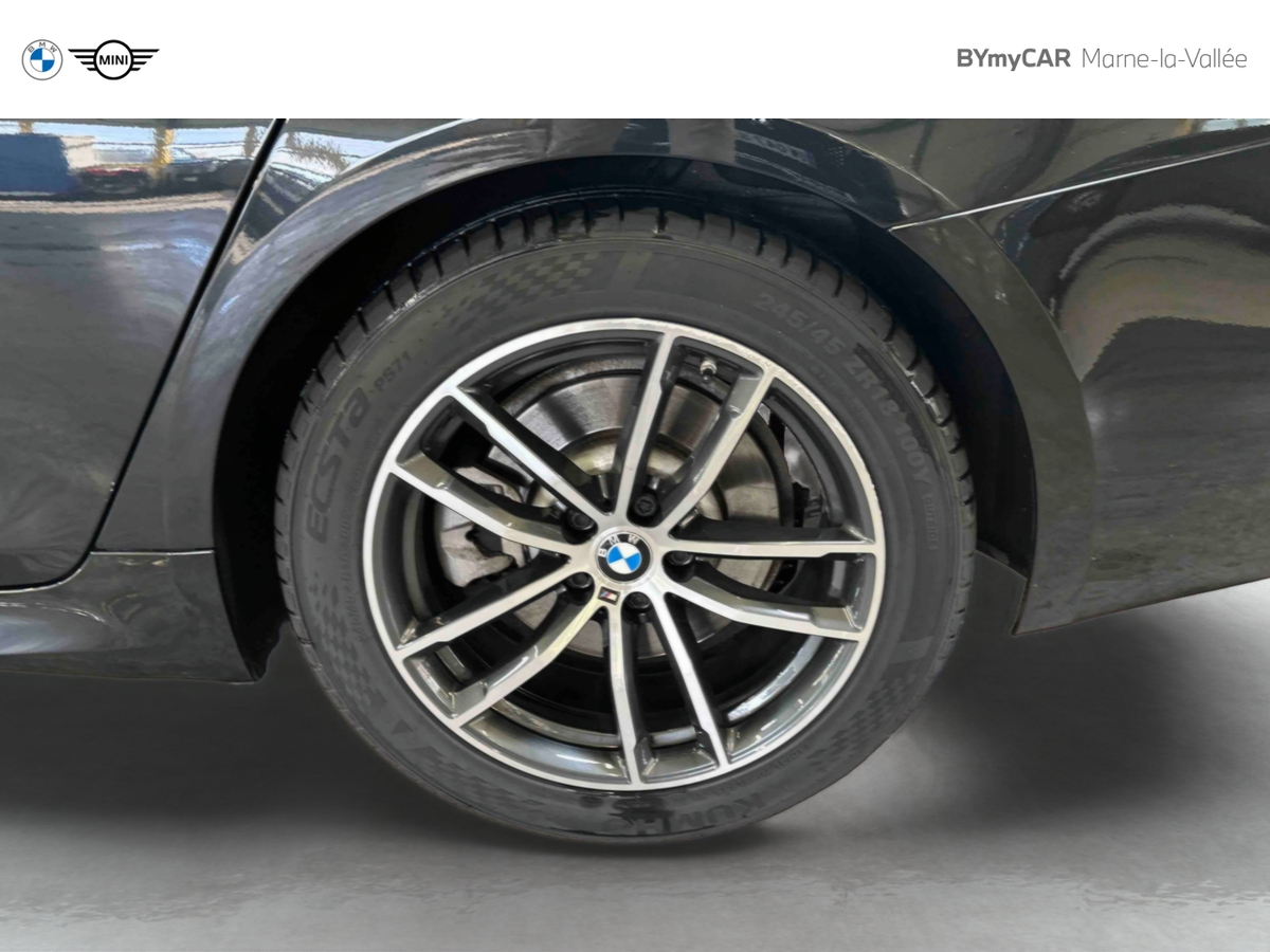 BMW Touring 520d TwinPower Turbo xDrive 190 ch BVA8 — photo 19