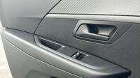Peugeot 208 1.2 PureTech 75ch S&S Like — photo 16