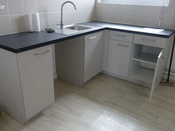 Loue à Nouan le Fuzelier appartement 1er étage