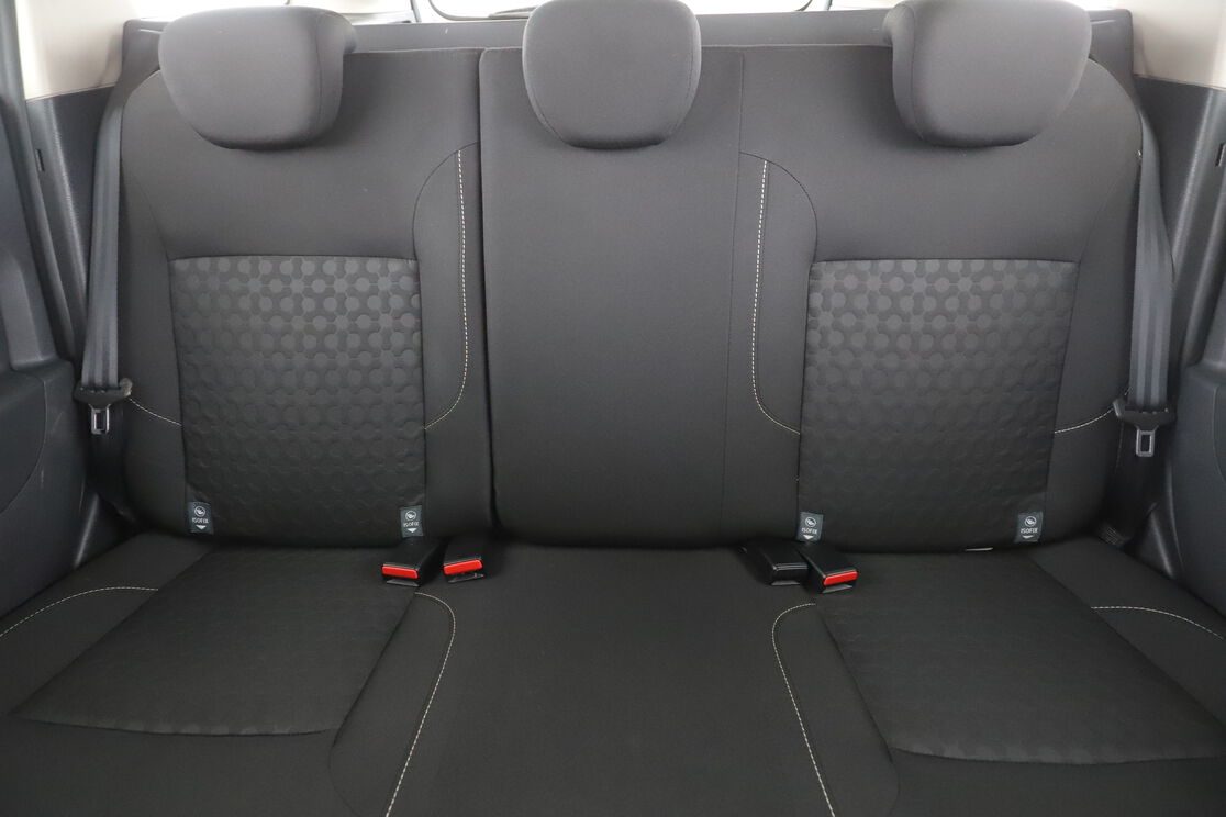 Dacia Logan MCV 1.5 dCi Prestige — photo 14