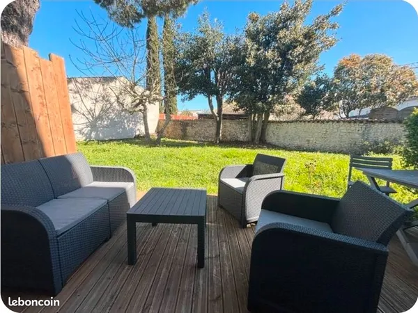 T2 avec terrasse et parking privé